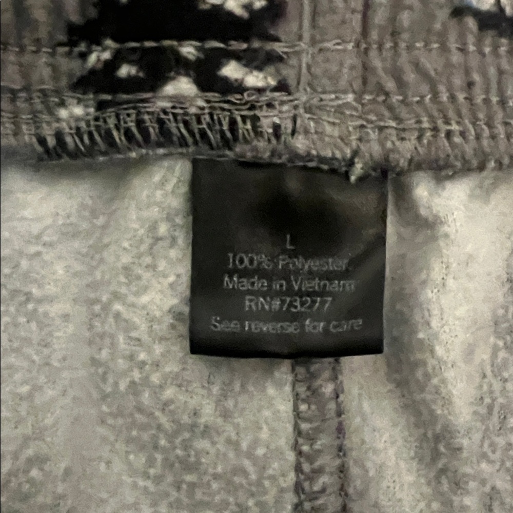 Men’s Large Gray Pajama Pants with Yeti Print - Picture 2 of 3